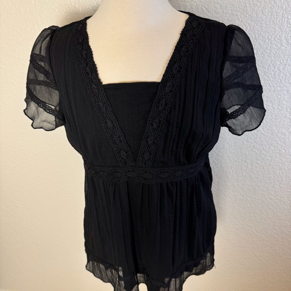 Girls Sz 10/12 Black blouse Mary-Kate and Ashley Excellent Condition